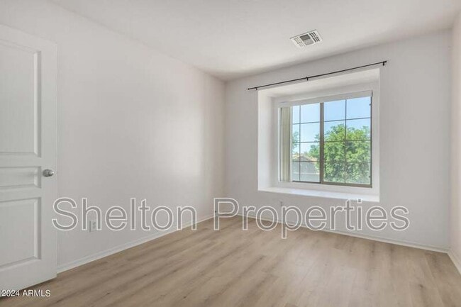 Building Photo - 17229 W Caribbean Ln