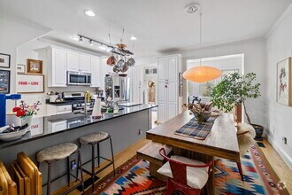 Building Photo - Great Price, Spacious and Convenient