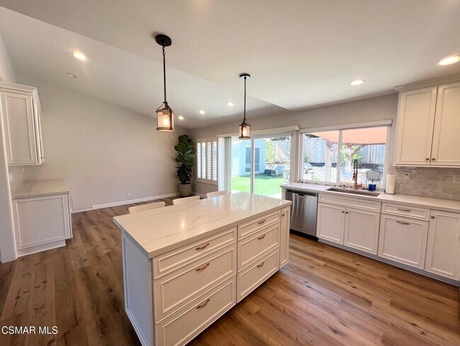 Building Photo - 5346 Cherry Ridge Dr