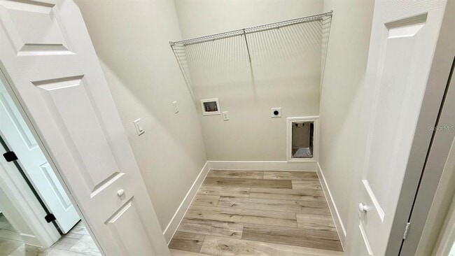 Building Photo - 495 Marion Oaks Manor