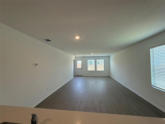 Building Photo - 165 Kyanite Dr