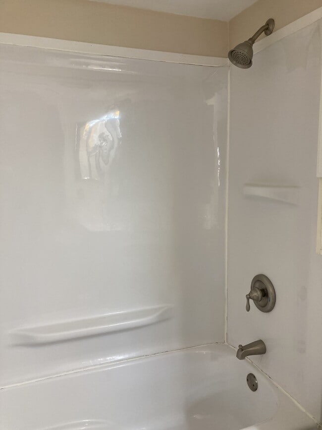 Building Photo - 1618 Thrush Ter