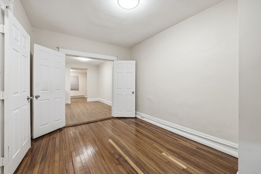 Building Photo - 711 Harvard St NW