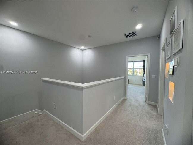 Building Photo - 4862 Navali Dr