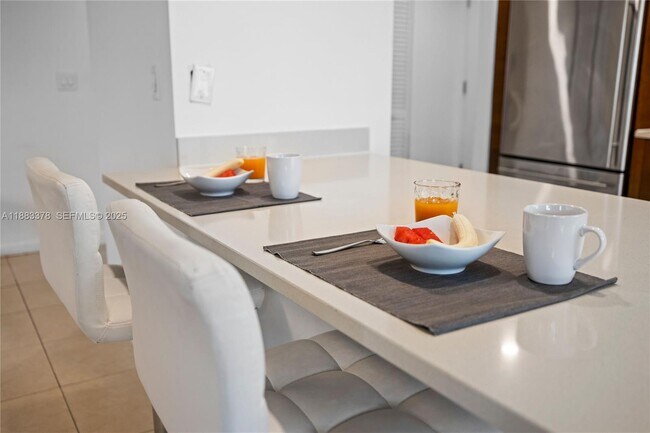 Building Photo - 3250 NE 1st Ave