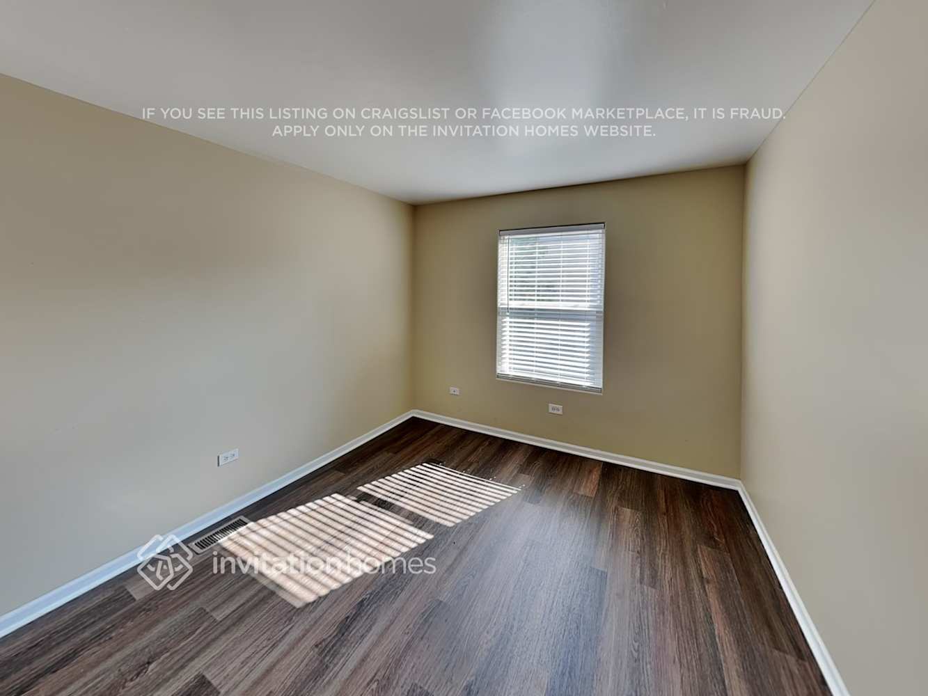 Building Photo - 1313 Lasser Dr