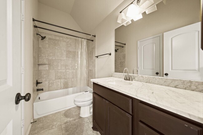 Building Photo - 1303 Paradise Creek Ln