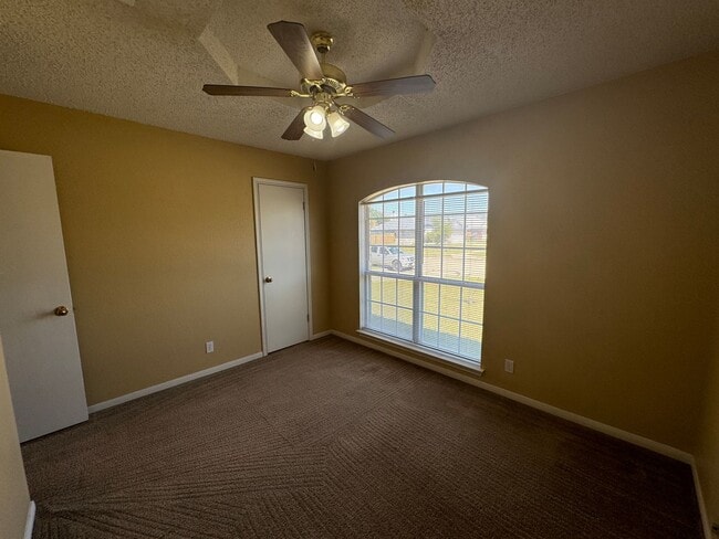 Building Photo - 3509 Christie Dr