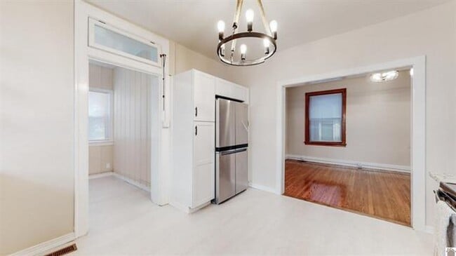 Building Photo - AVAILABLE NOW!  Beautiful Historic Home Fo...