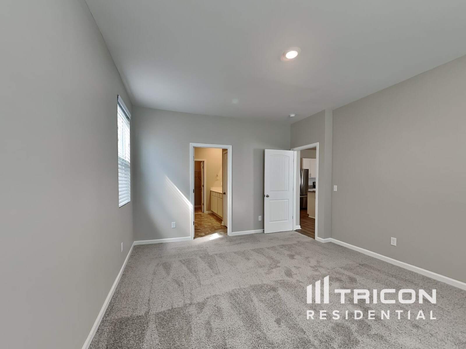 Building Photo - 7249 Sunny Parks Dr