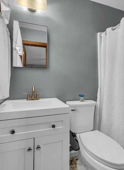 Building Photo - 561 Summit Ridge Dr