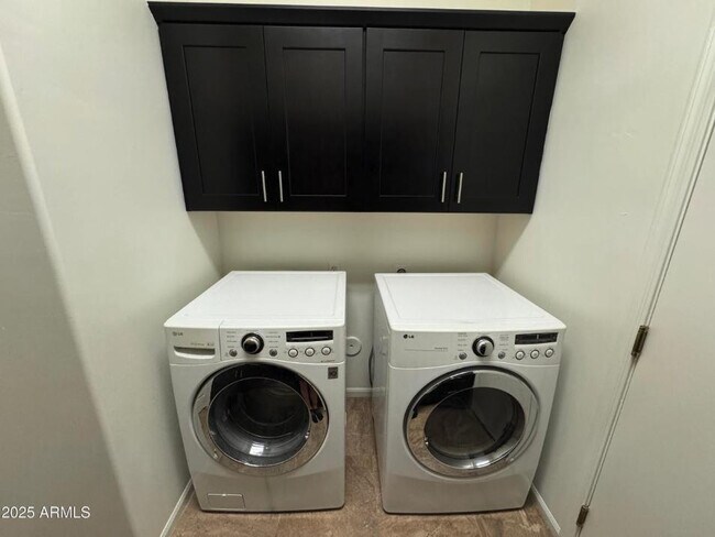 Building Photo - 11678 E Appaloosa Pl