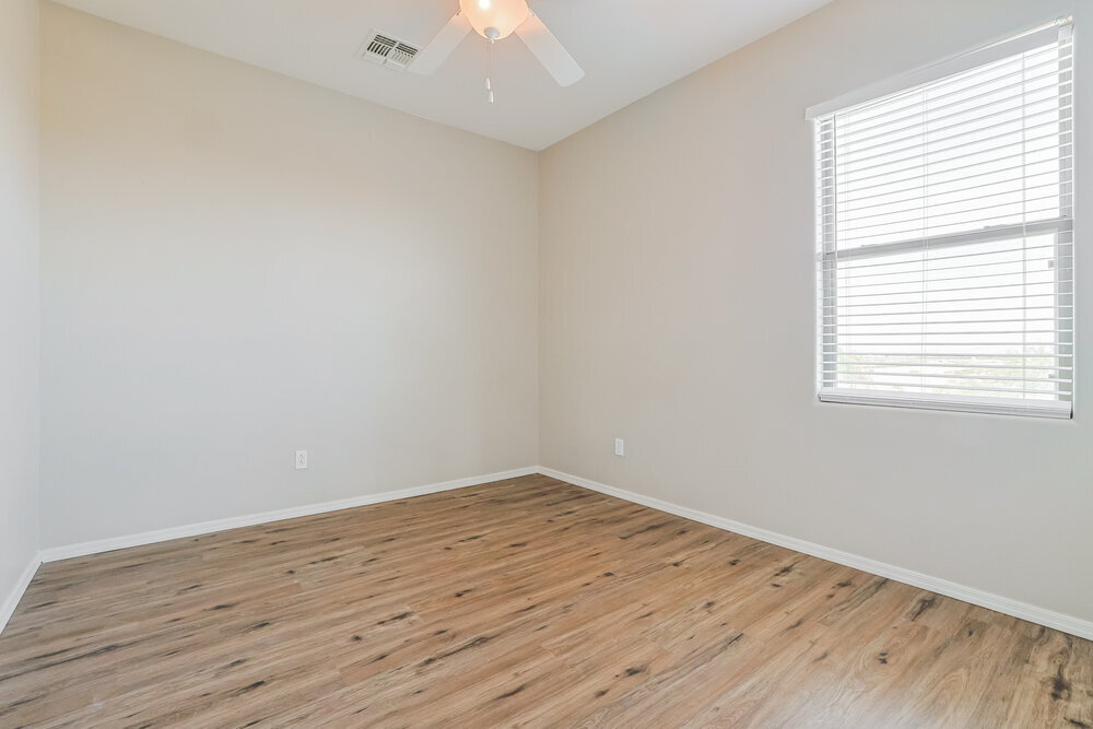 Building Photo - 38241 W Padilla St