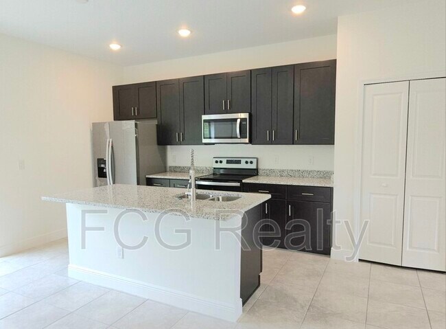 Building Photo - 8719 SW 133rd Ln Rd