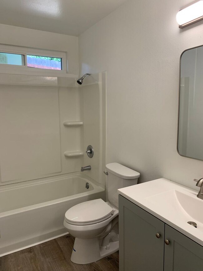 Building Photo - 2915 PARK