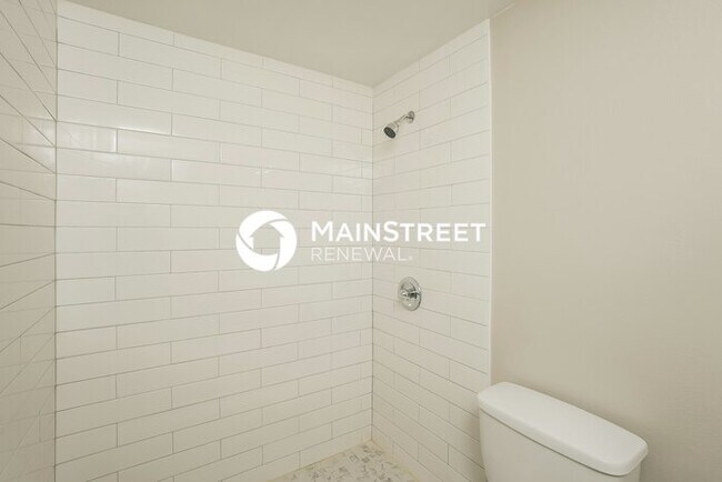 Building Photo - 3 Bedroom Pet-Friendly Home in TAMPA, FL with Main Street Renewal