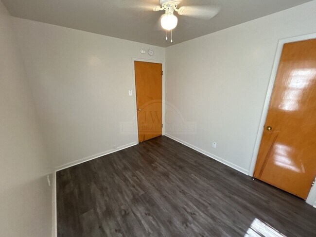 Building Photo - ***2-weeks free rent***1315 Zephyr Rd, Killeen