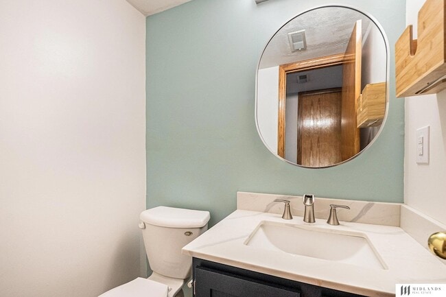 Building Photo - 11419 S 44th St