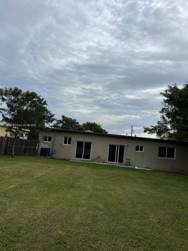 Building Photo - 28890 Colorado Rd