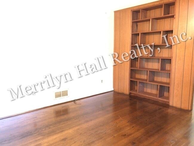 Building Photo - 2130 Morninglo Ln