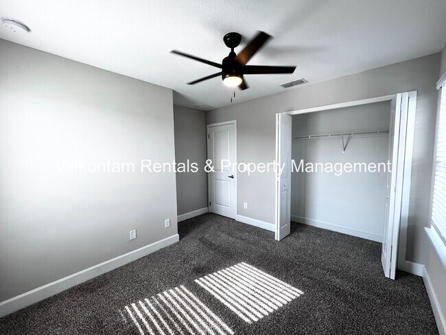 Building Photo - 1421 Captiva Cv