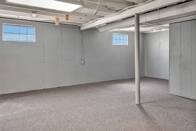 Building Photo - 765 Babler Dr
