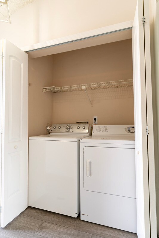 Building Photo - 756 Aquatic Dr