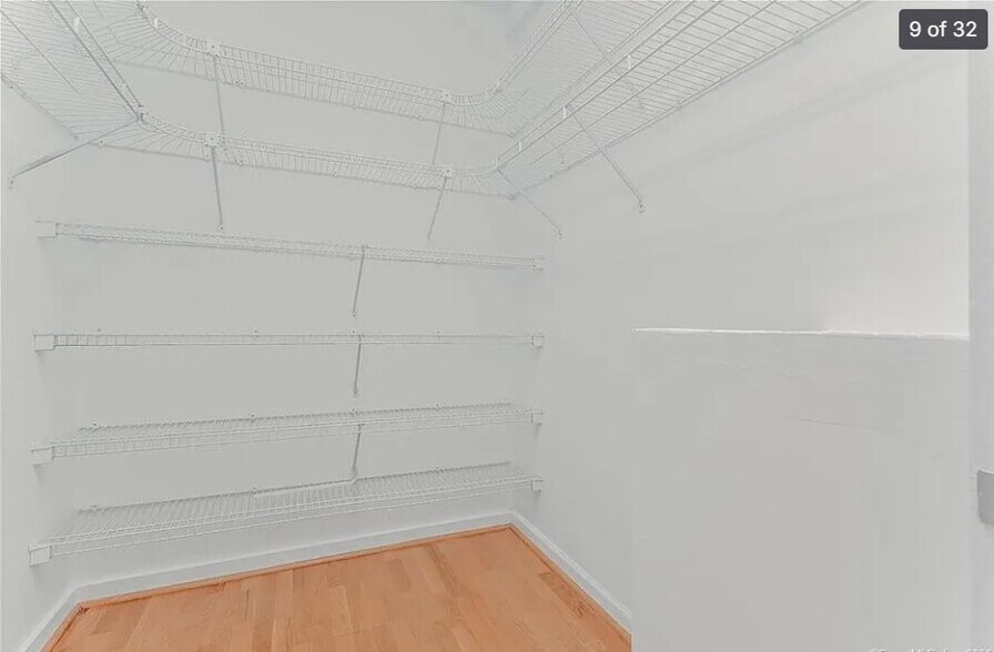 Building Photo - 126 Washington St