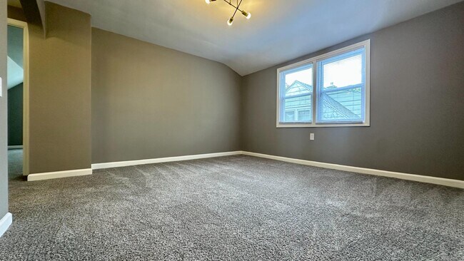 Building Photo - 4951 N 36th St