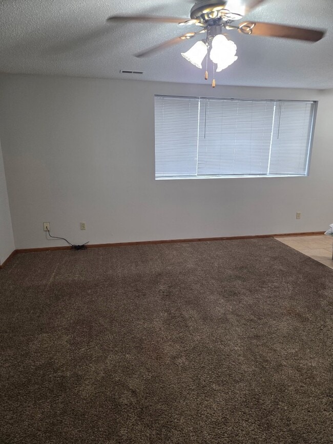 Building Photo - 315 N 1st St