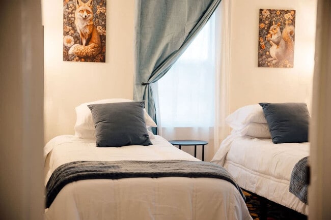 Building Photo - 217 Highland Ave