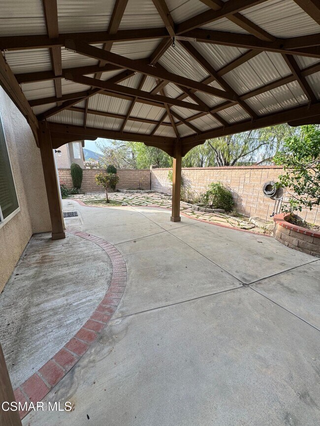 Building Photo - 5205 Carmento Dr