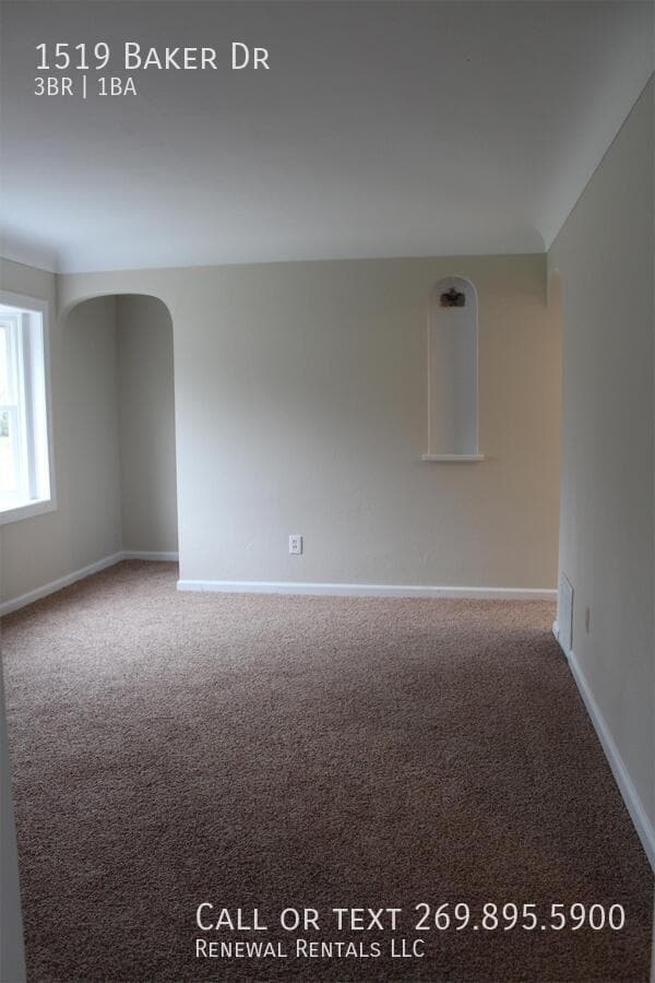 Building Photo - 1519 Baker Dr