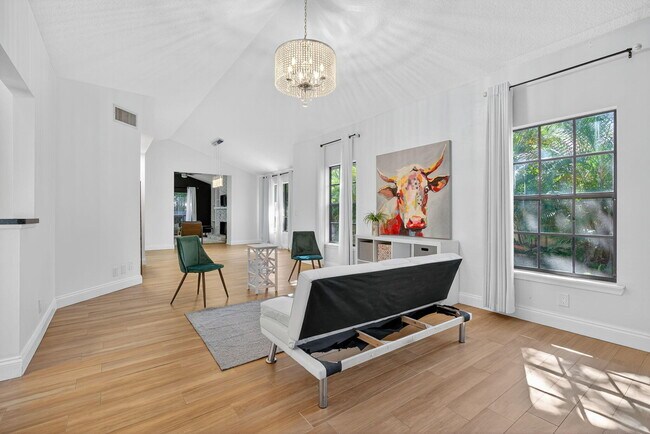 Building Photo - 2606 Monaco Terrace