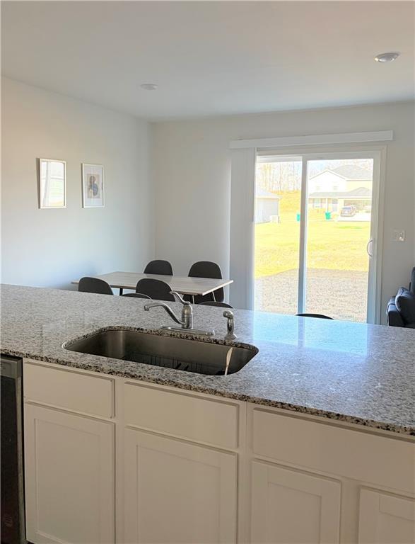 Building Photo - 620 Tudor St