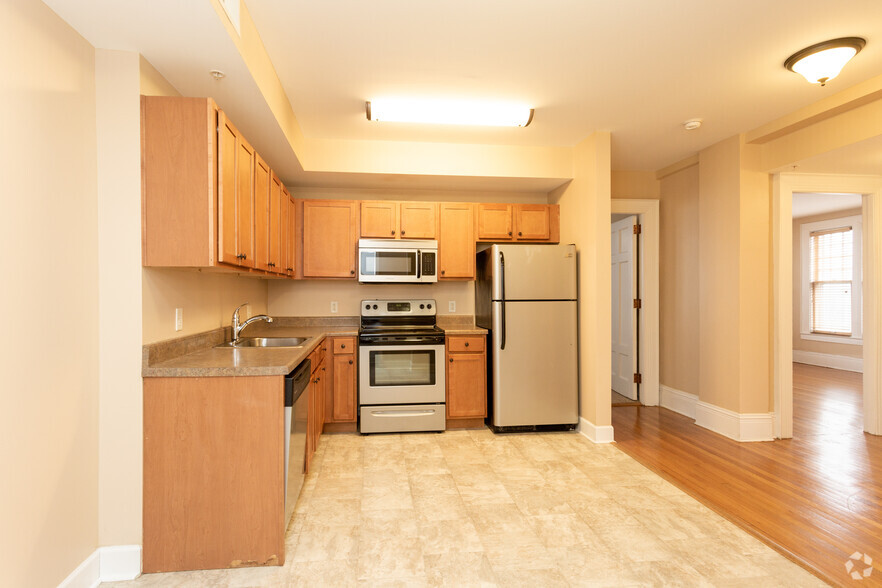 615- 2BR, 1BA - Kasson Place