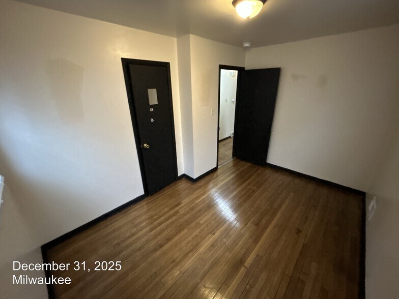 Building Photo - 5329 N 65th St