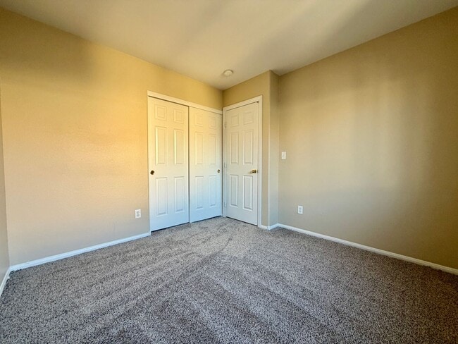 Building Photo - 4 bedroom near Nellis AFB