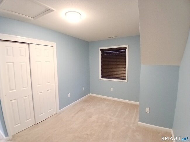 Building Photo - 100 Beacon St