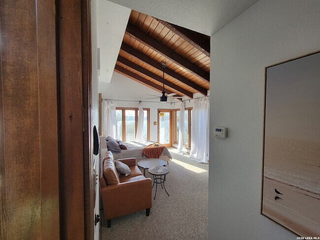 Building Photo - 2059 Glenn Dr