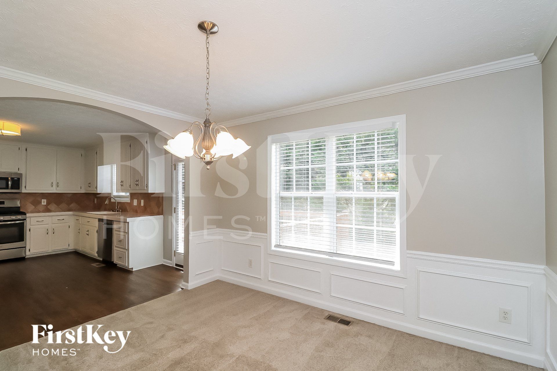 Building Photo - 208 Moore Valley Way