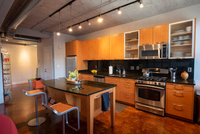 Primary Photo - 916 G St NW