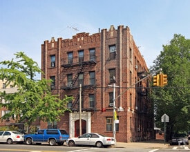 Building Photo - 89-19 32nd Ave