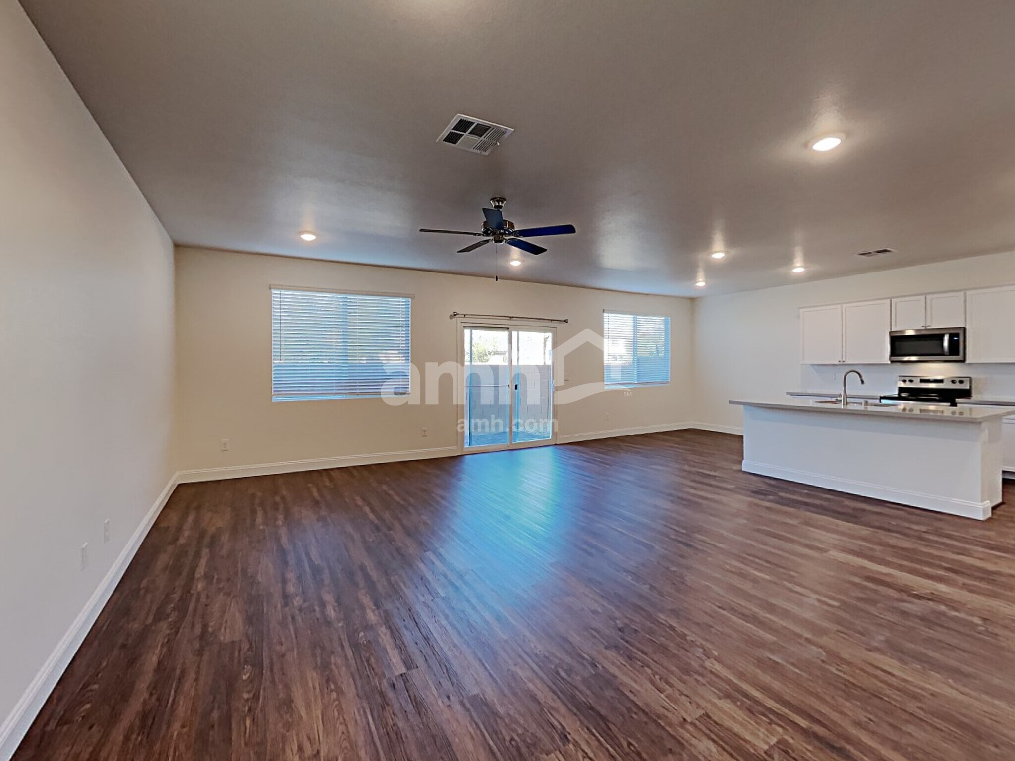 Building Photo - 6035 Schmidt St