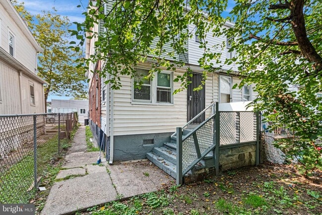 Building Photo - 1344 Princeton Ave
