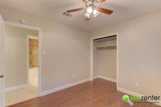 Building Photo - 9802 Willers Way