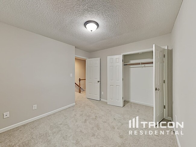 Building Photo - 5000 Baffin Ct