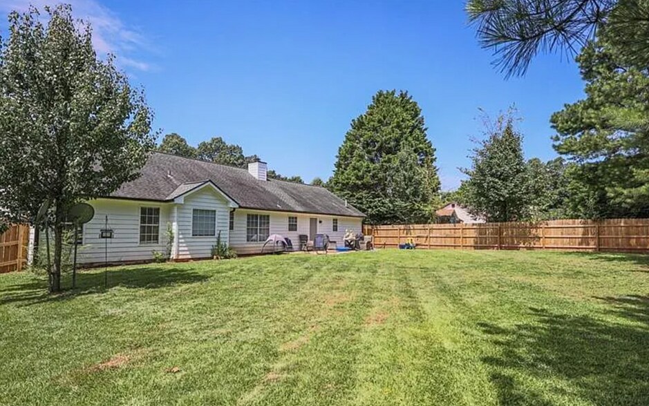 Building Photo - 354 Shoal Ct