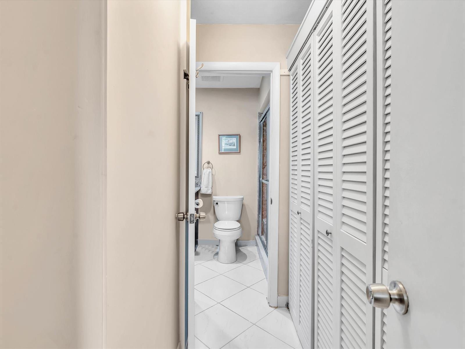 Building Photo - 3020 NE 16th Ave