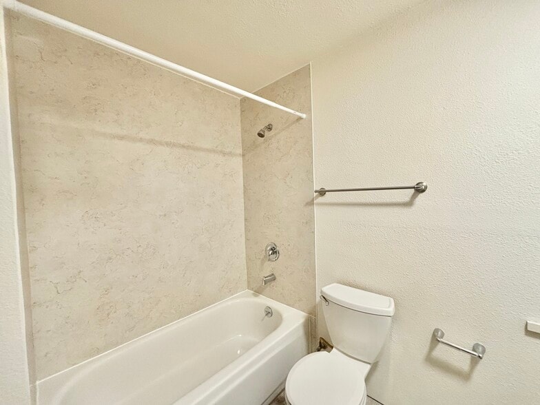 Building Photo - 4061 28th Ave SW